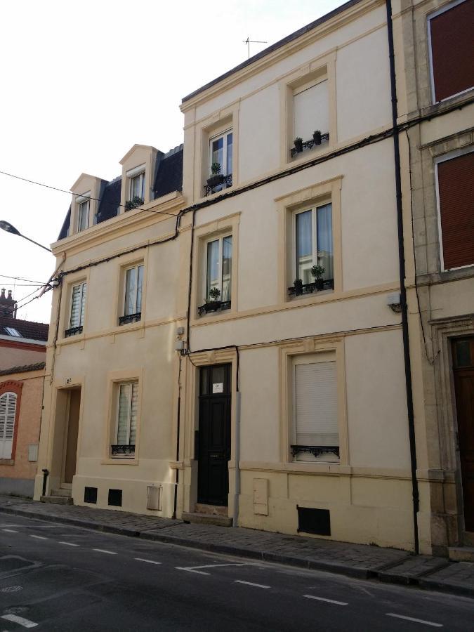 Les Appartements De Champagne Reims Exteriör bild